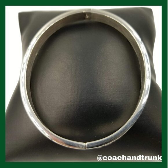 Stainless Steel Hypoallergenic Roman Numeral Hing Lock Bracelet NWT - Picture 5 of 6